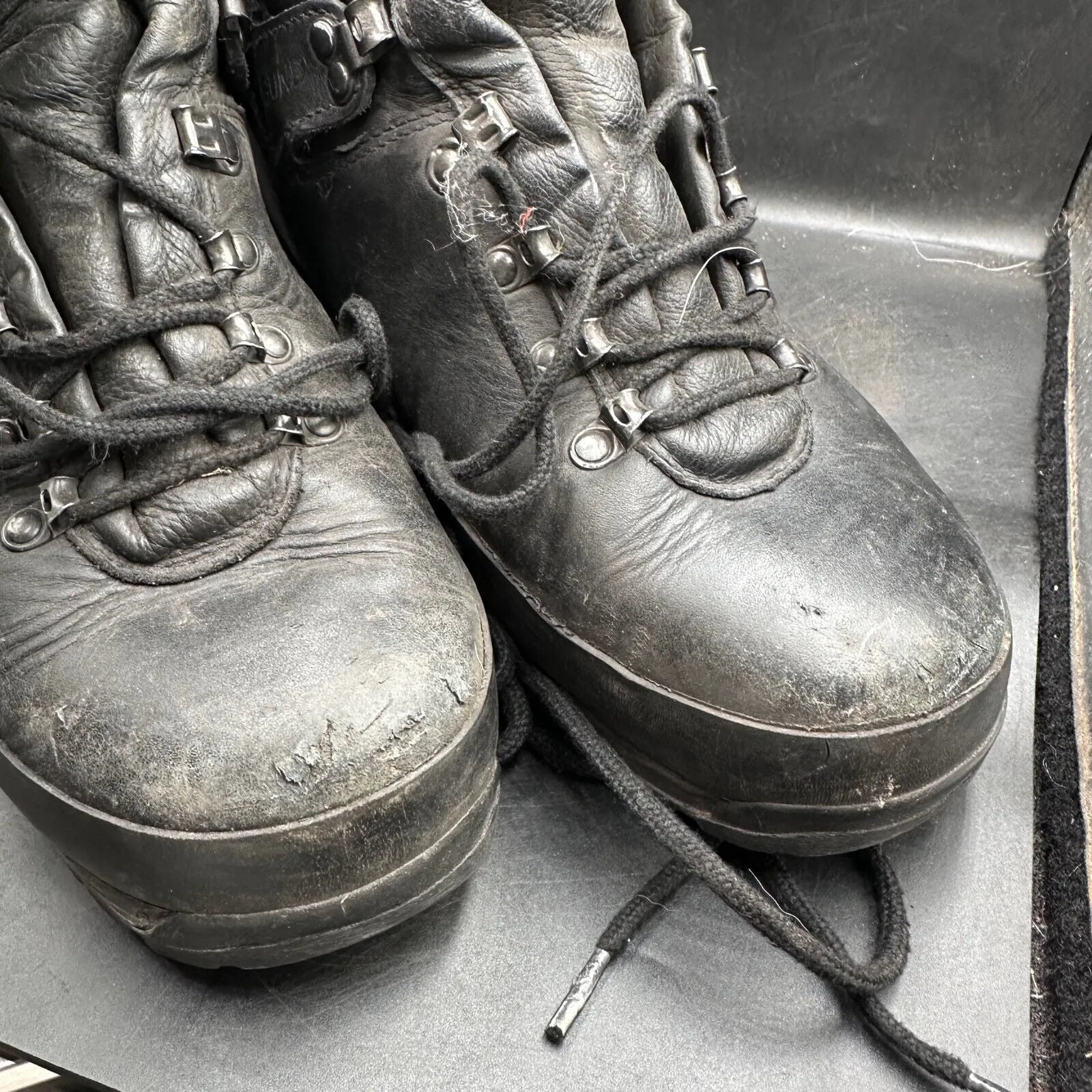 German Army Black Leather Army Heavy Duty Combat Boots Meindl Size EU 43 UK 9