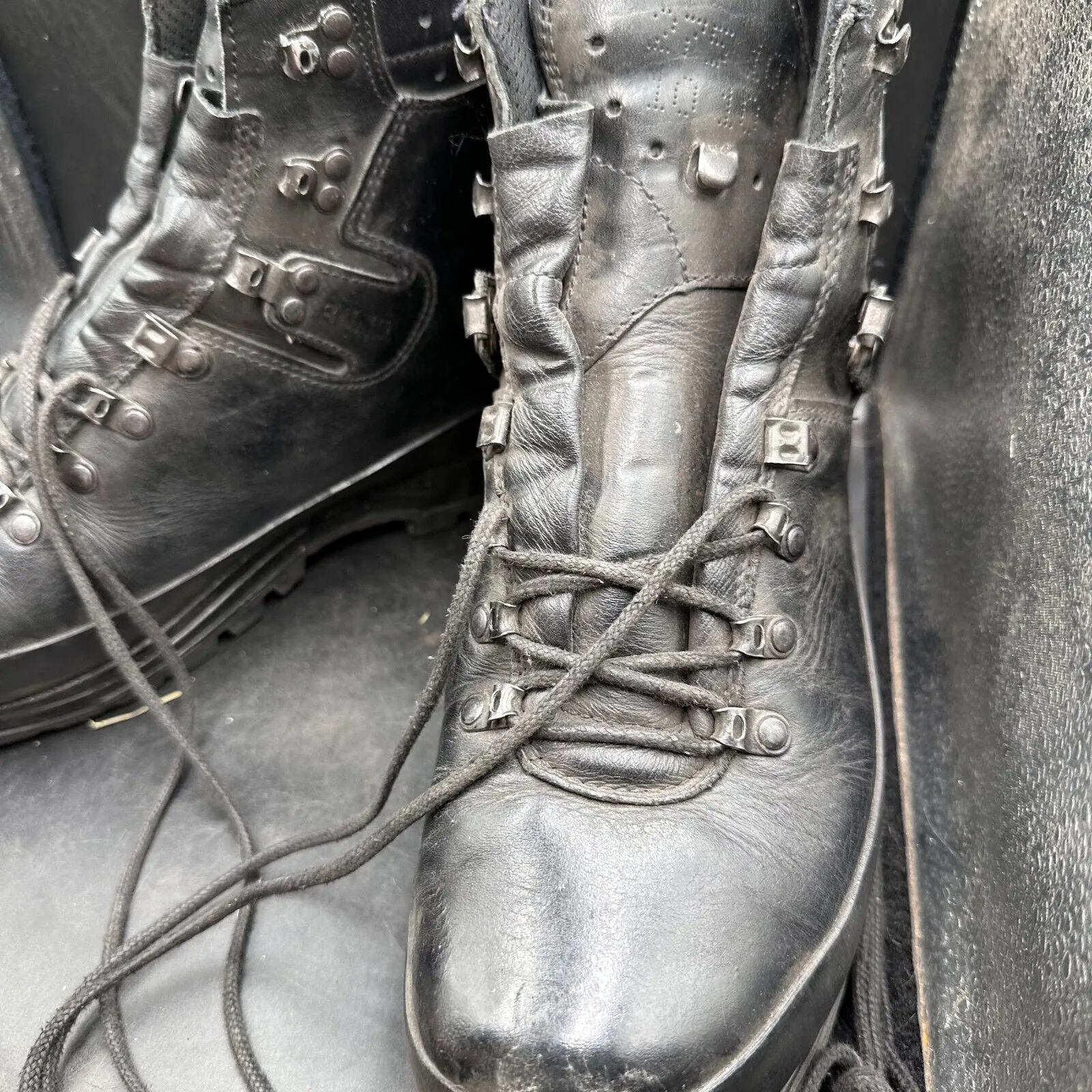 German Army Black Leather Army Heavy Duty Combat Boots Meindl Size EU 43 UK 9