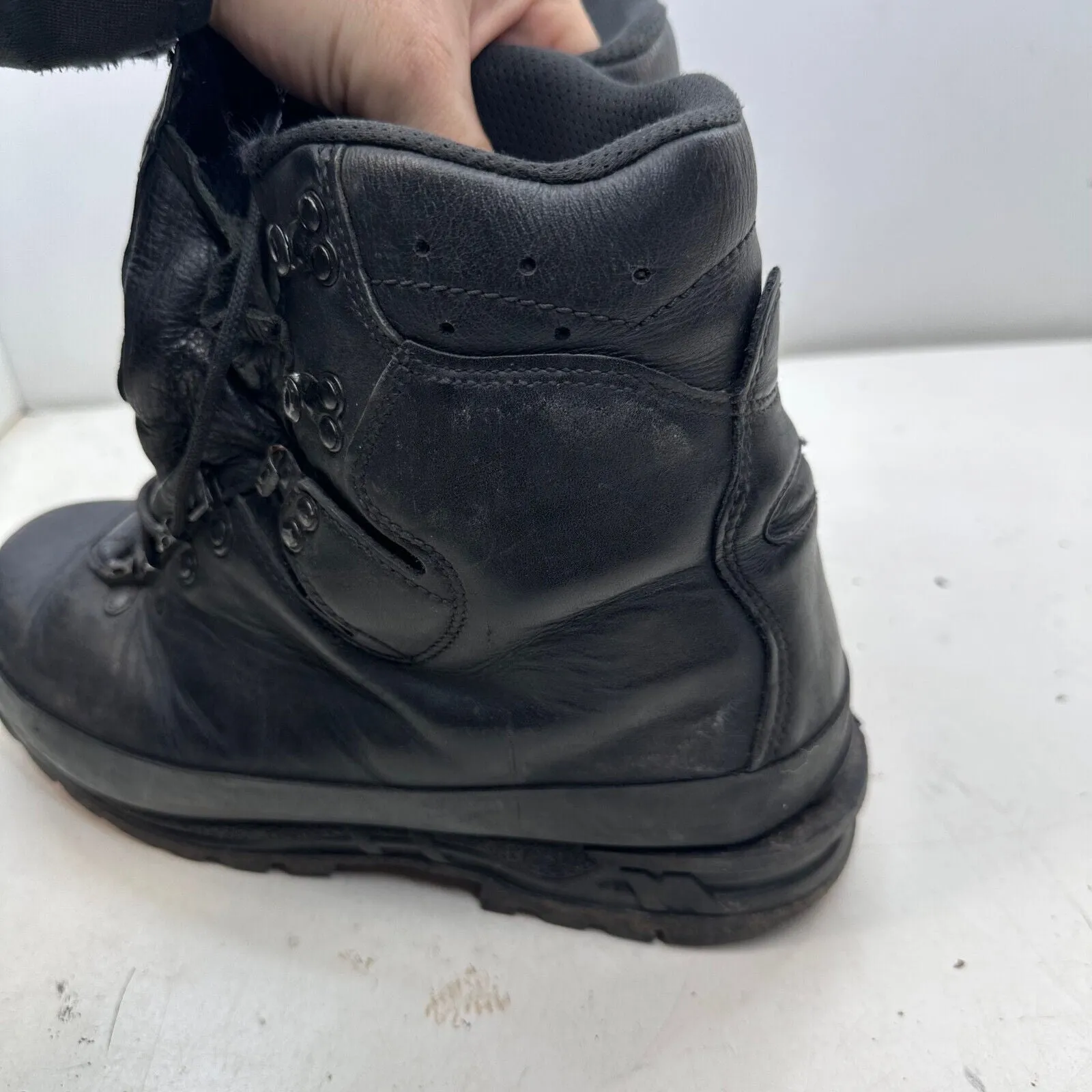 German Army Black Leather Army Heavy Duty Combat Boots Meindl Size EU 43 UK 9