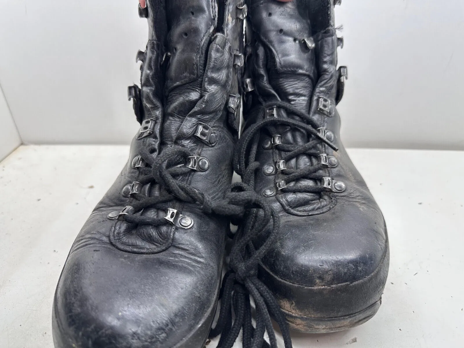 German Army Black Leather Army Heavy Duty Combat Boots Meindl Size EU 43 UK 9