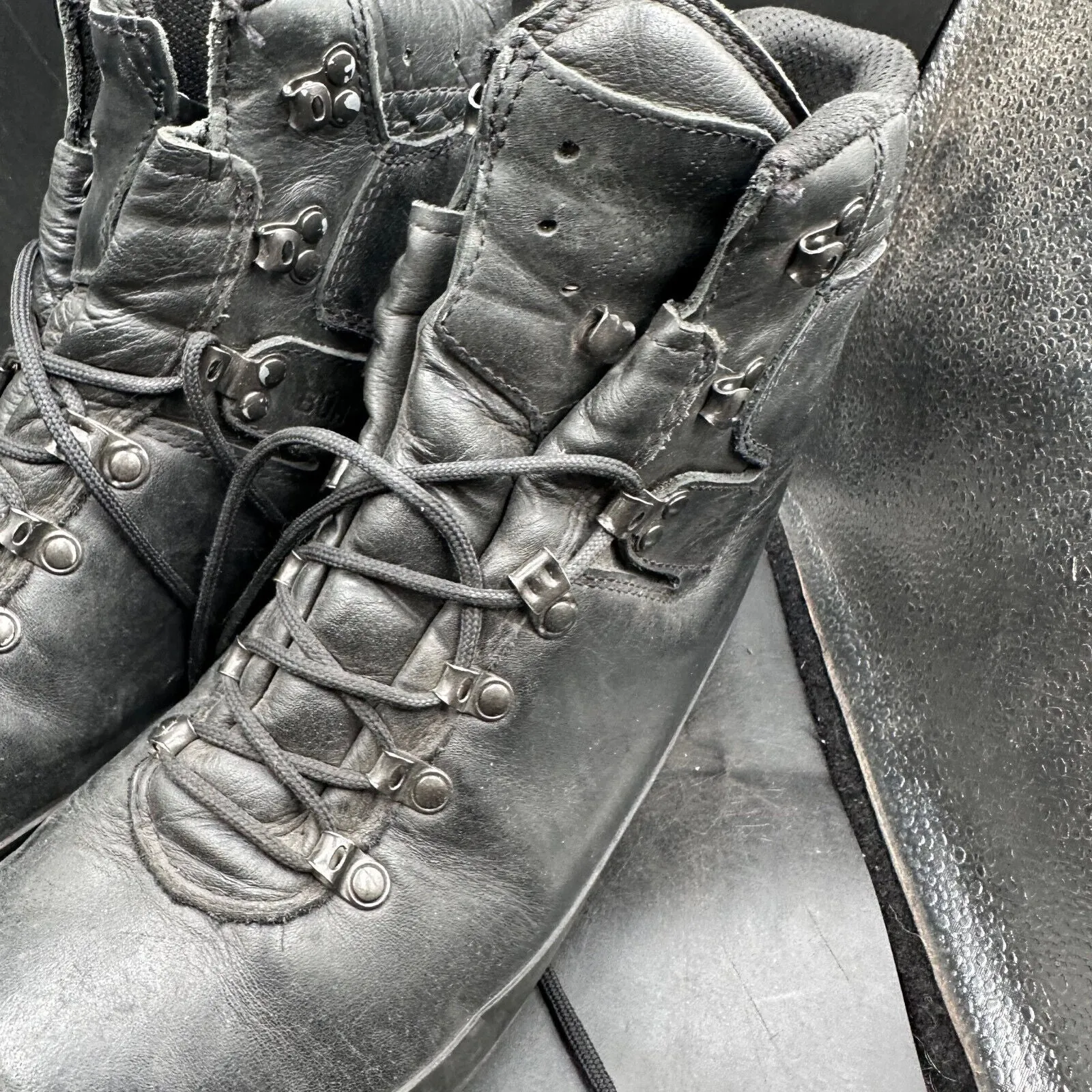 German Army Black Leather Army Heavy Duty Combat Boots Meindl Size EU 44 UK 10