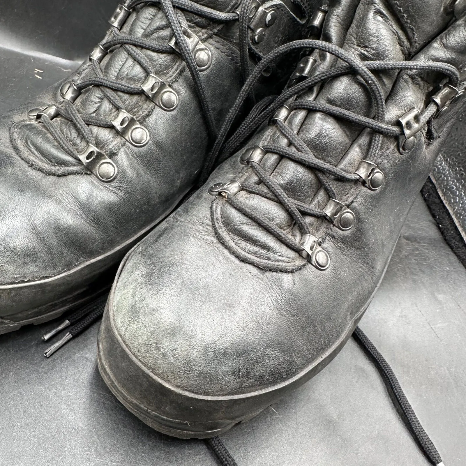 German Army Black Leather Army Heavy Duty Combat Boots Meindl Size EU 44 UK 10