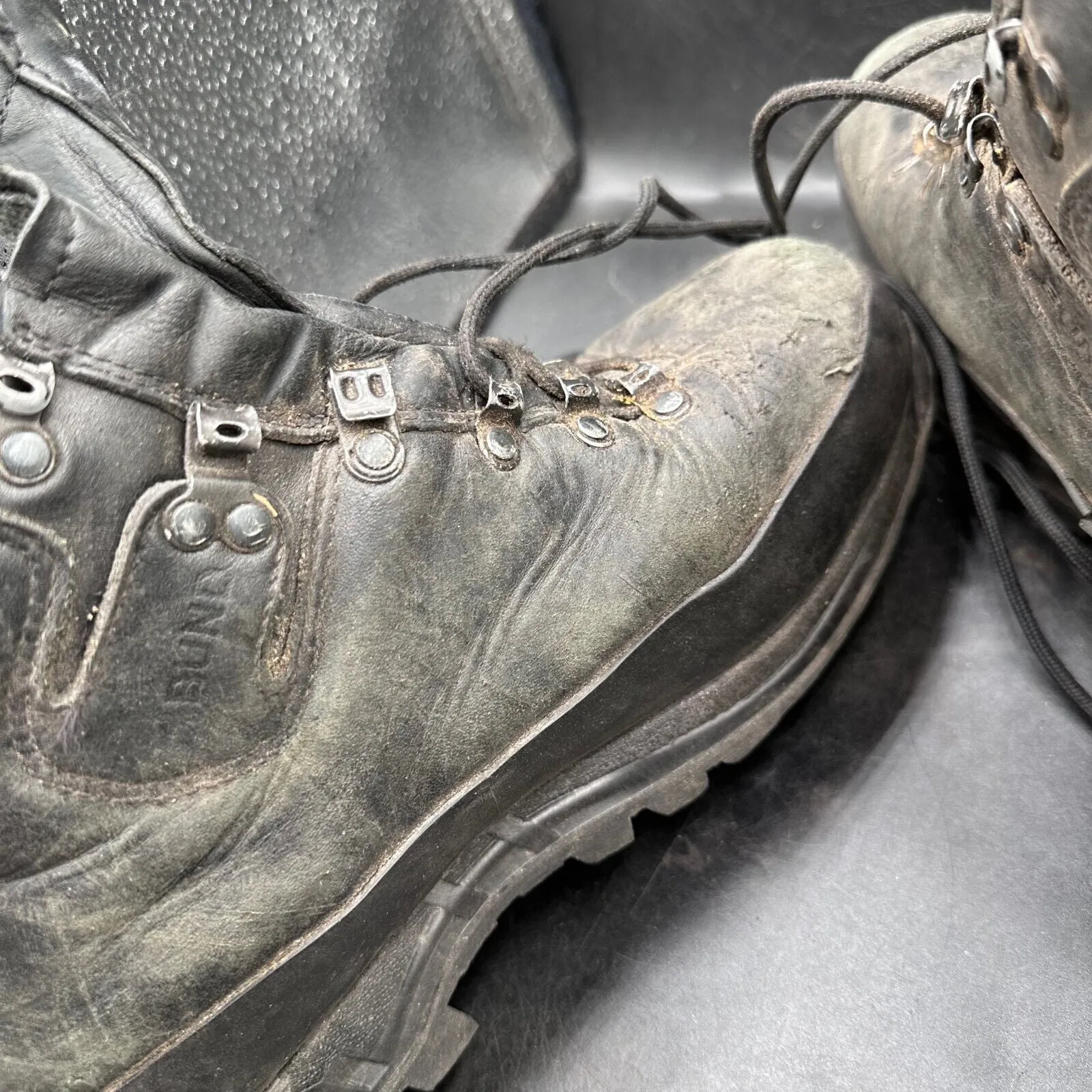 German Army Black Leather Army Heavy Duty Combat Boots Meindl Size EU 44 UK 9.5