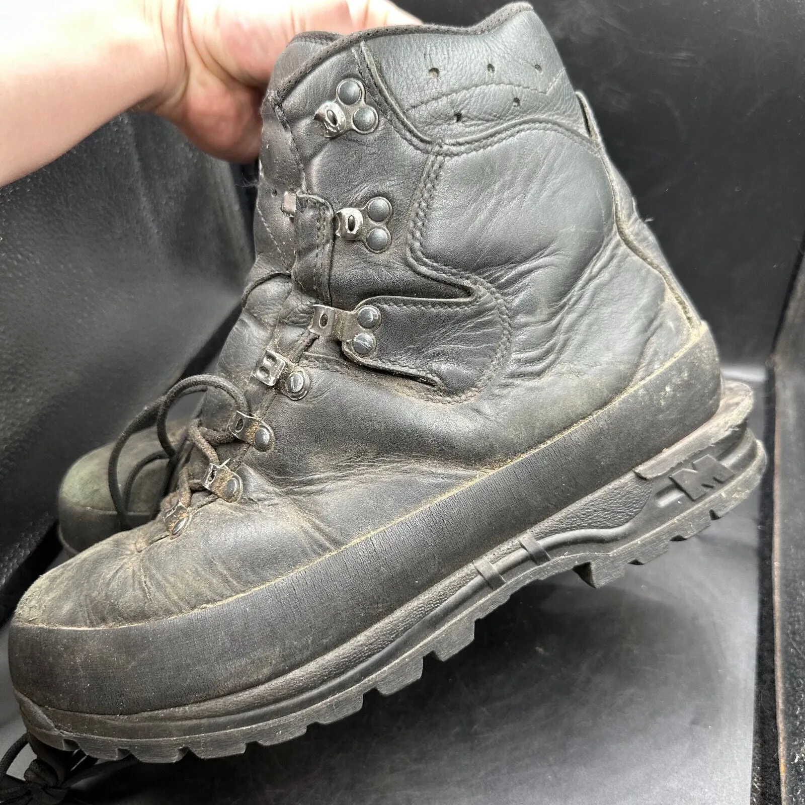 German Army Black Leather Army Heavy Duty Combat Boots Meindl Size EU 44 UK 9.5