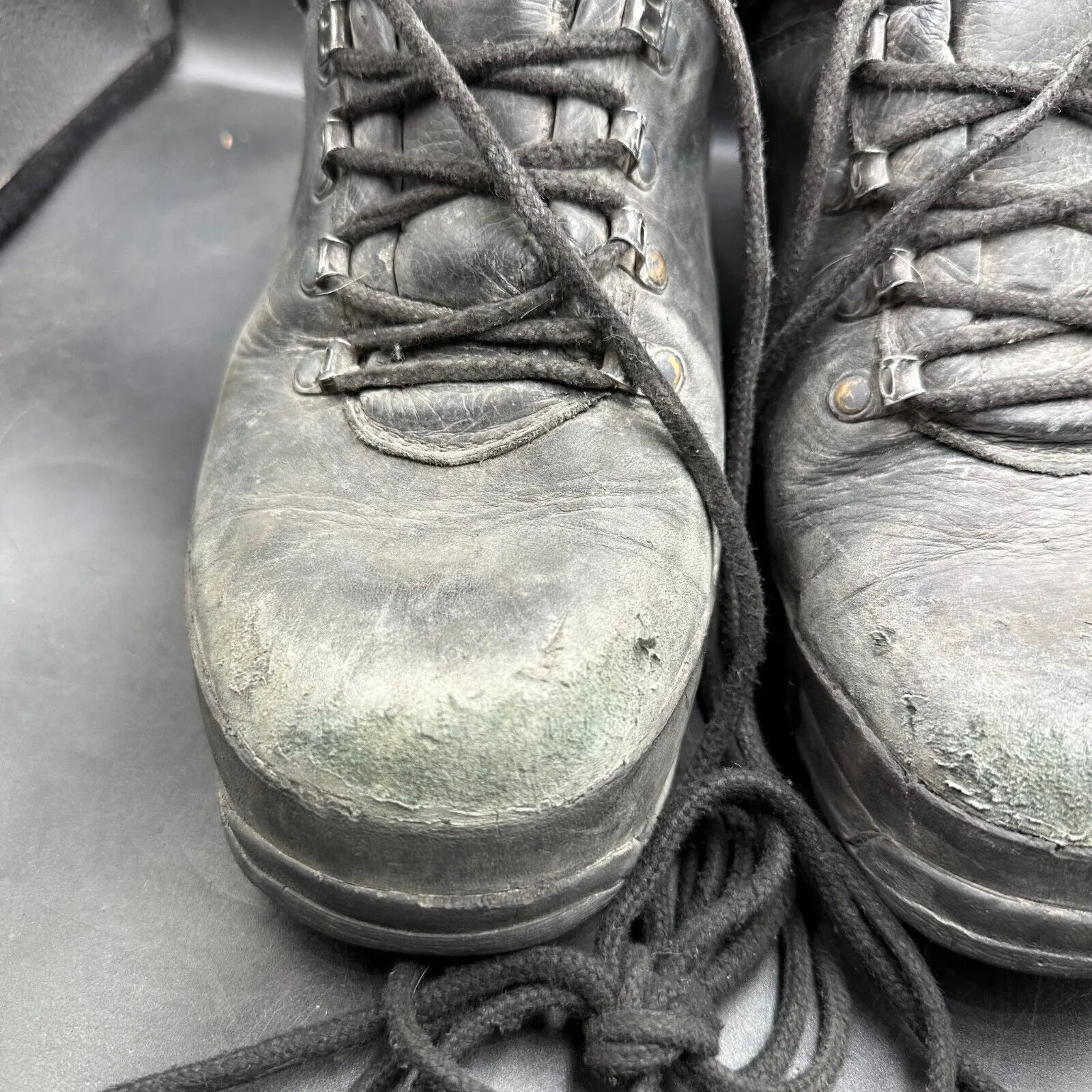 German Army Black Leather Army Heavy Duty Combat Boots Meindl Size EU 44 UK 9.5