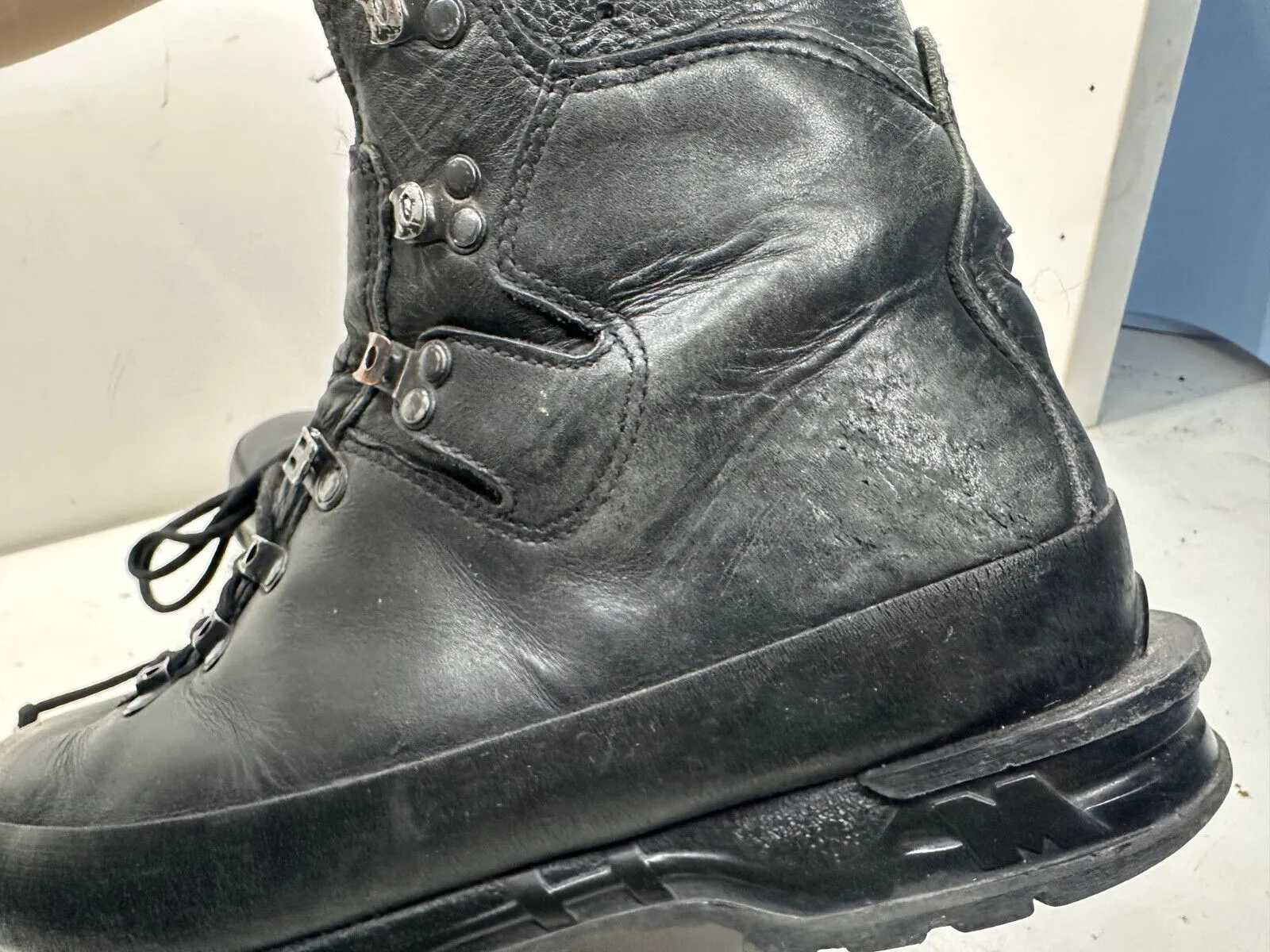German Army Black Leather Army Heavy Duty Combat Boots Meindl Size EU 44 UK 9.5