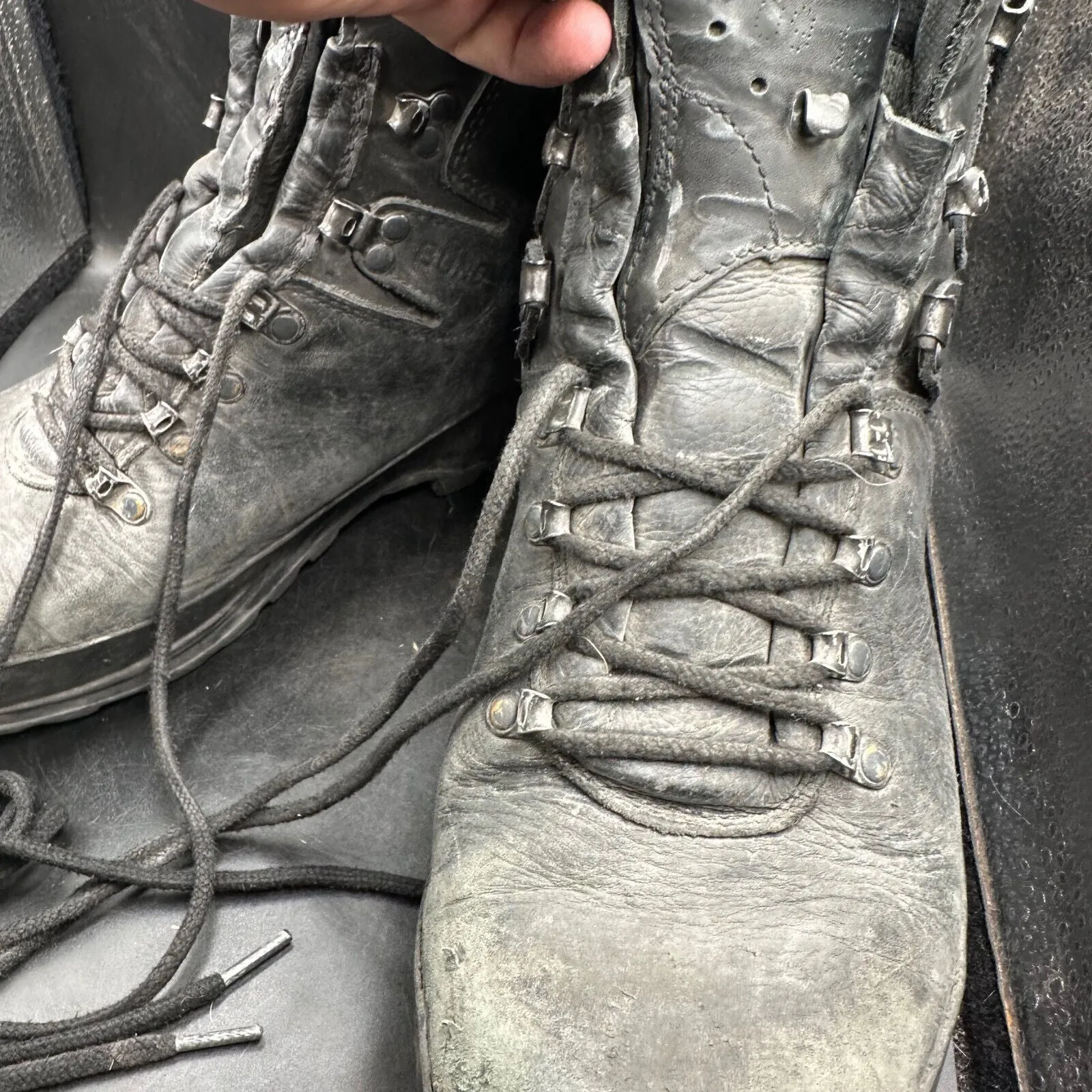 German Army Black Leather Army Heavy Duty Combat Boots Meindl Size EU 44 UK 9.5