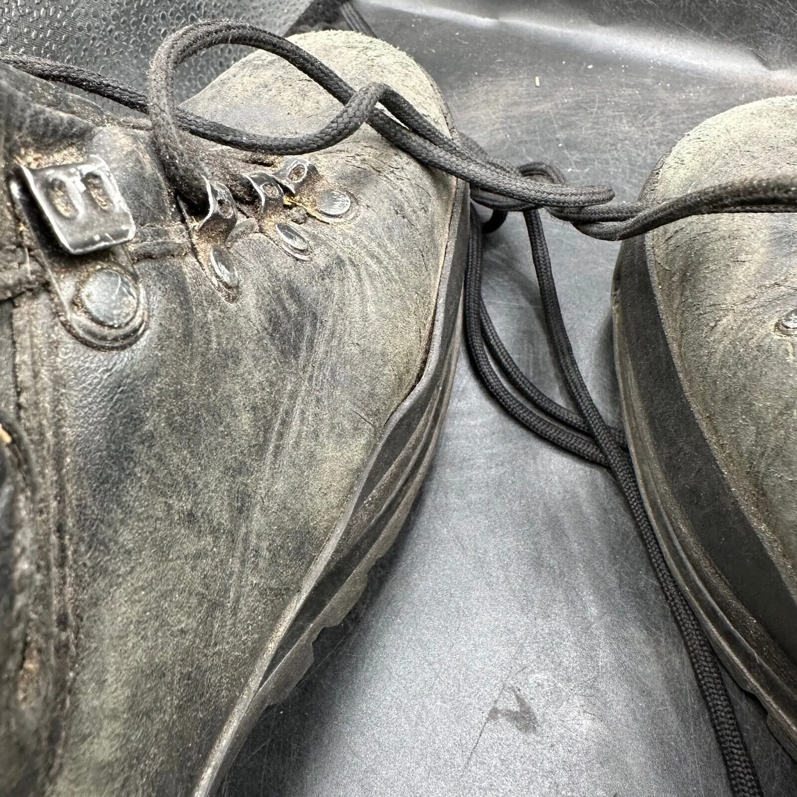 German Army Black Leather Army Heavy Duty Combat Boots Meindl Size EU 44 UK 9.5
