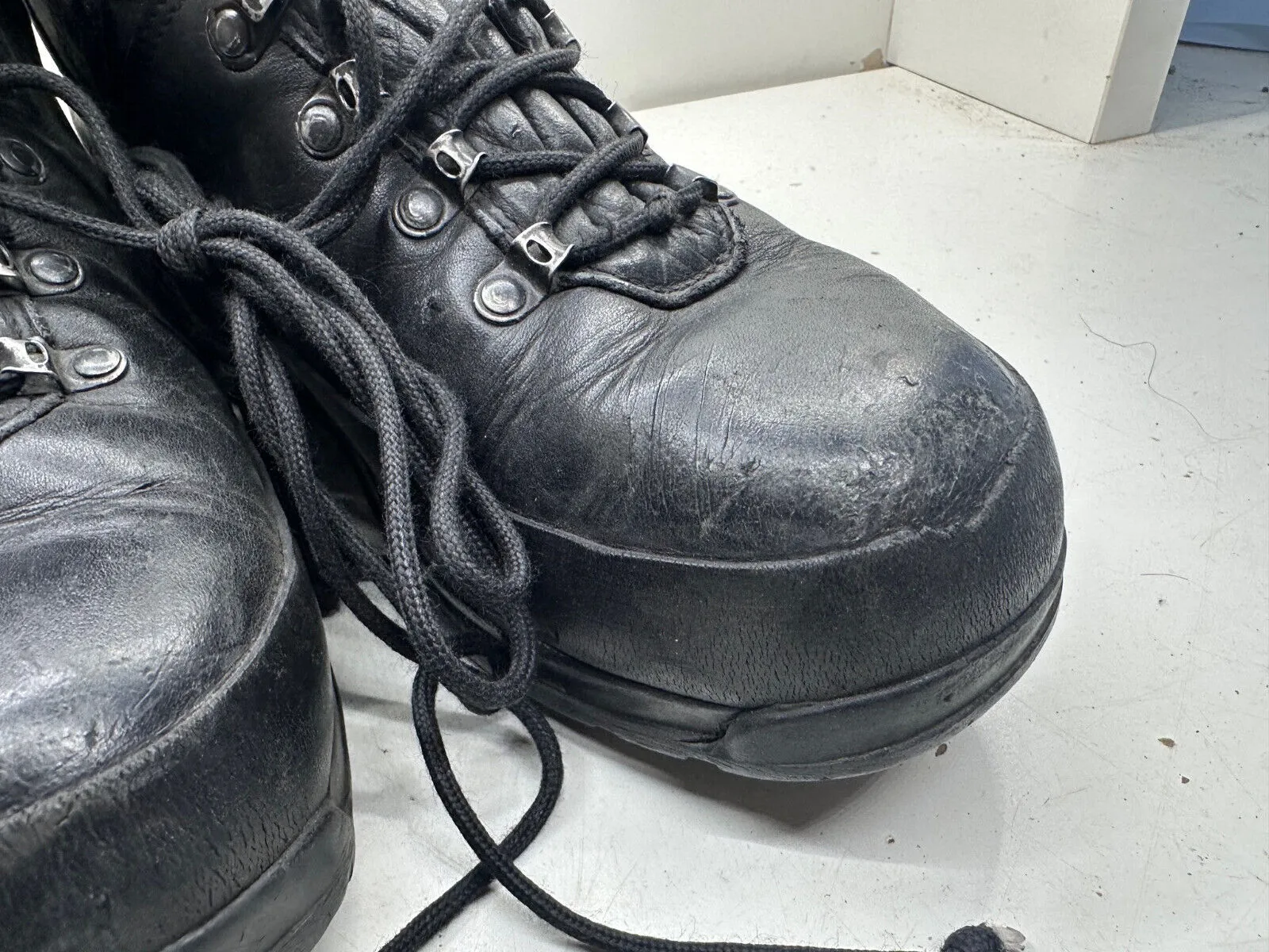 German Army Black Leather Army Heavy Duty Combat Boots Meindl Size EU 44 UK 9.5