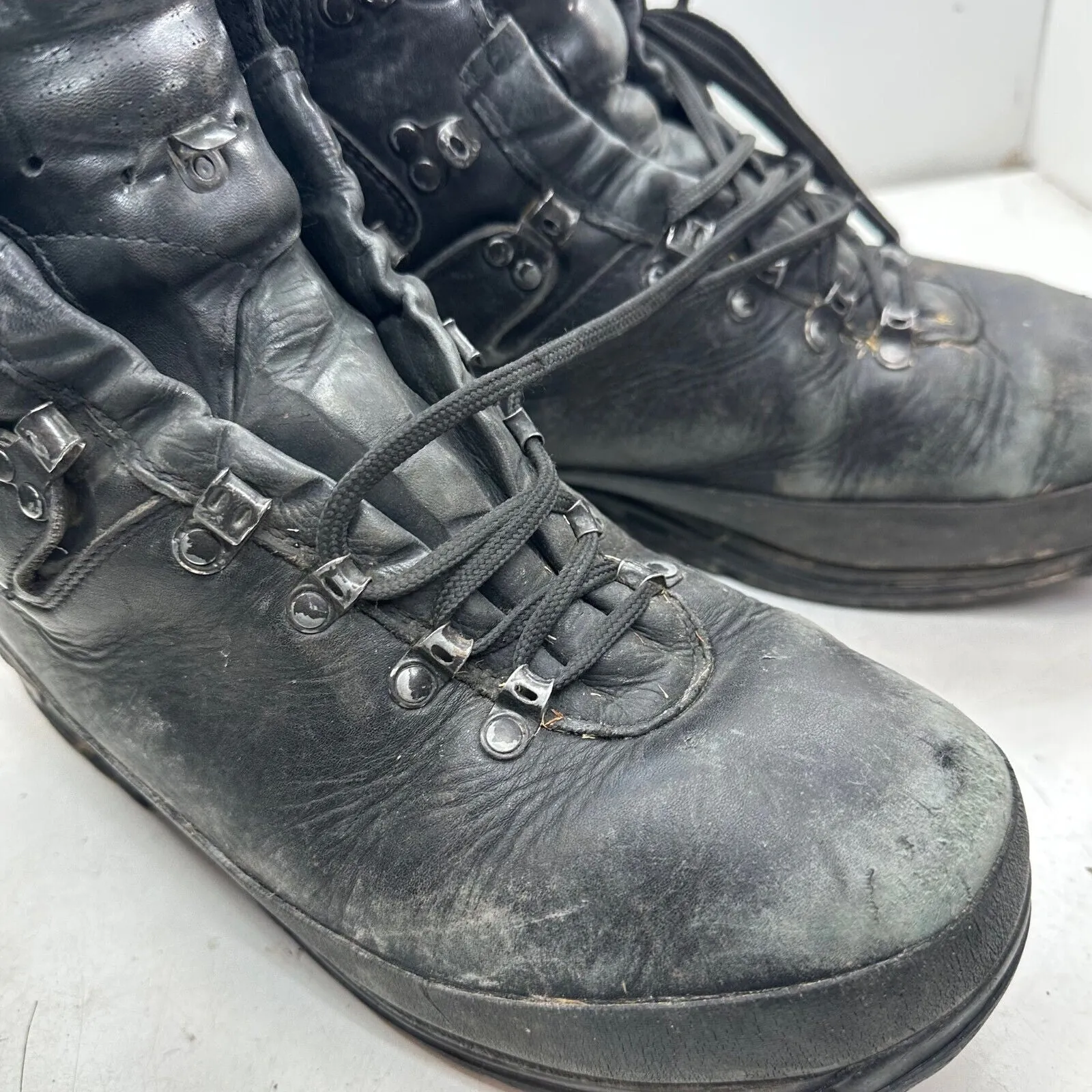 German Army Black Leather Army Heavy Duty Combat Boots Meindl Size EU 45 UK 10.5