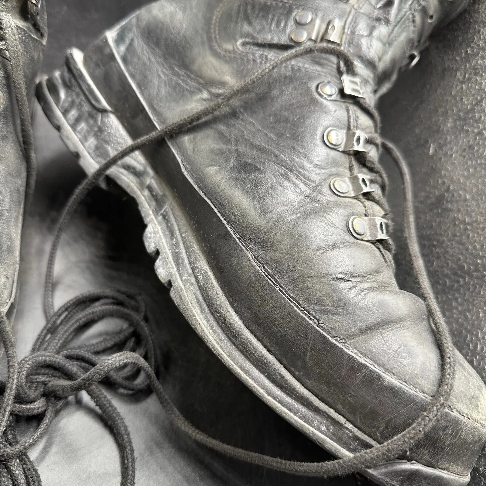 German Army Black Leather Army Heavy Duty Combat Boots Meindl Size EU 45 UK 10
