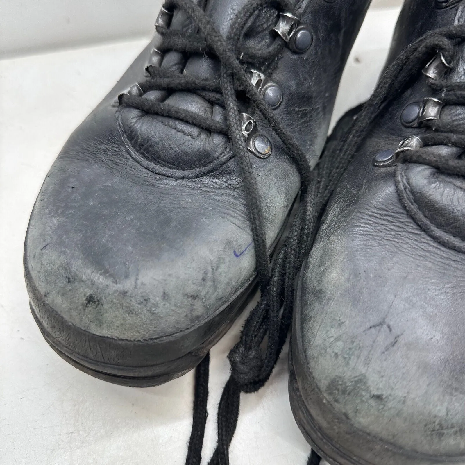 German Army Black Leather Army Heavy Duty Combat Boots Meindl Size EU 45 UK 10