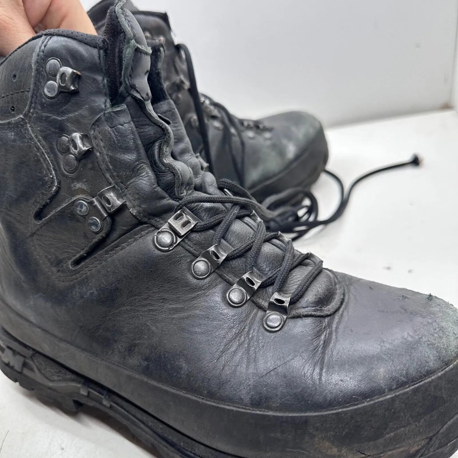 German Army Black Leather Army Heavy Duty Combat Boots Meindl Size EU42.5 UK 8.5