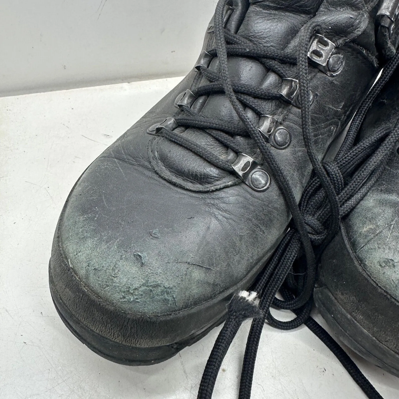 German Army Black Leather Army Heavy Duty Combat Boots Meindl Size EU42.5 UK 8.5