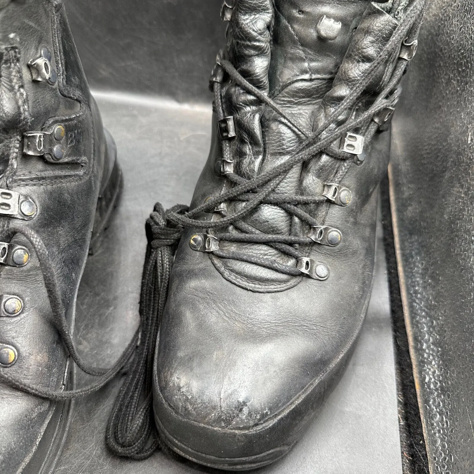 German Army Black Leather Army Heavy Duty Combat Boots Meindl Size EU44.5 UK 10