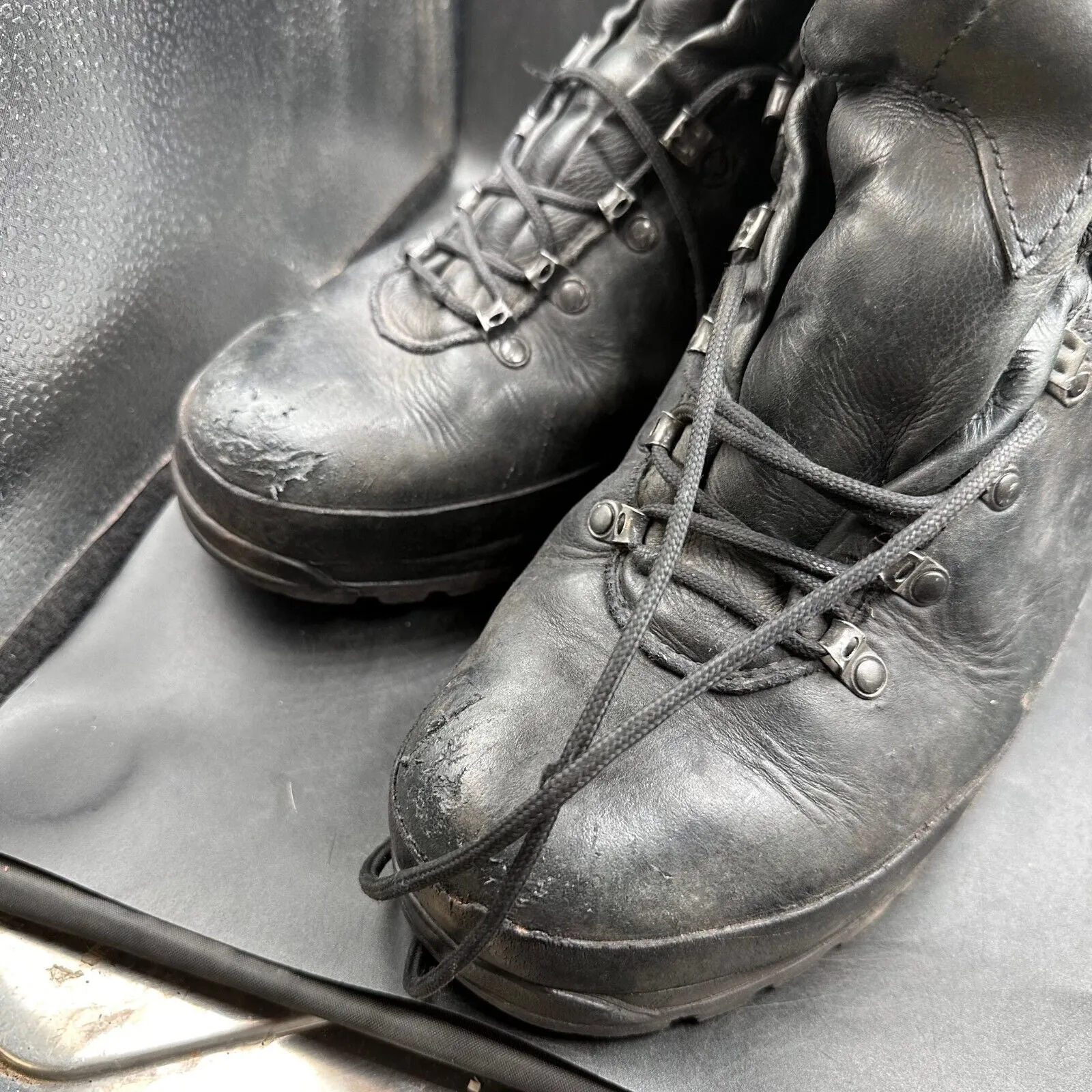 German Army Black Leather Army Heavy Duty Combat Boots Meindl Size EU45.5 UK10.5