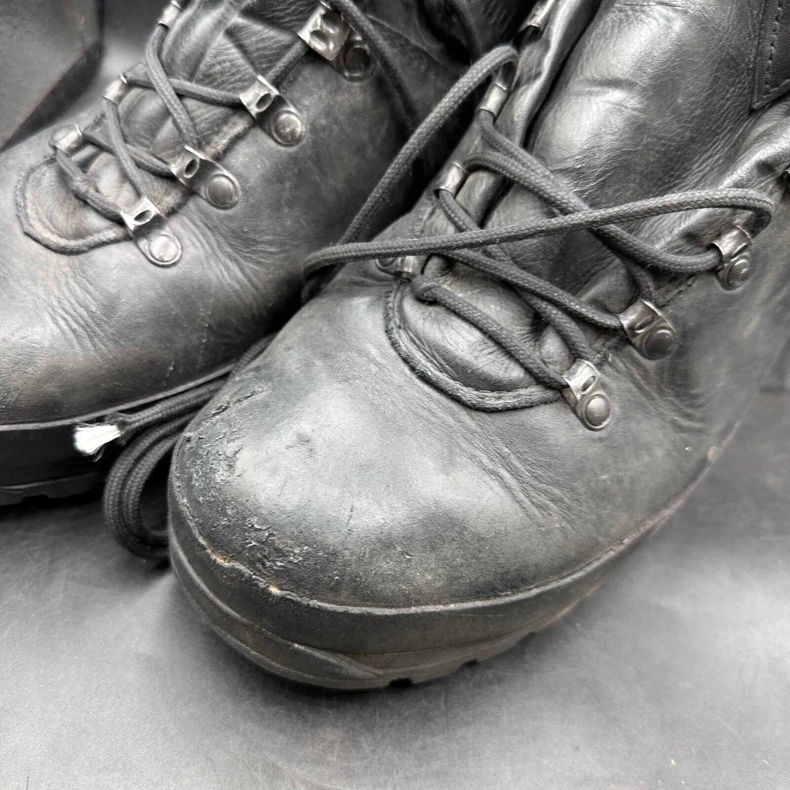 German Army Black Leather Army Heavy Duty Combat Boots Meindl Size EU45.5 UK10.5