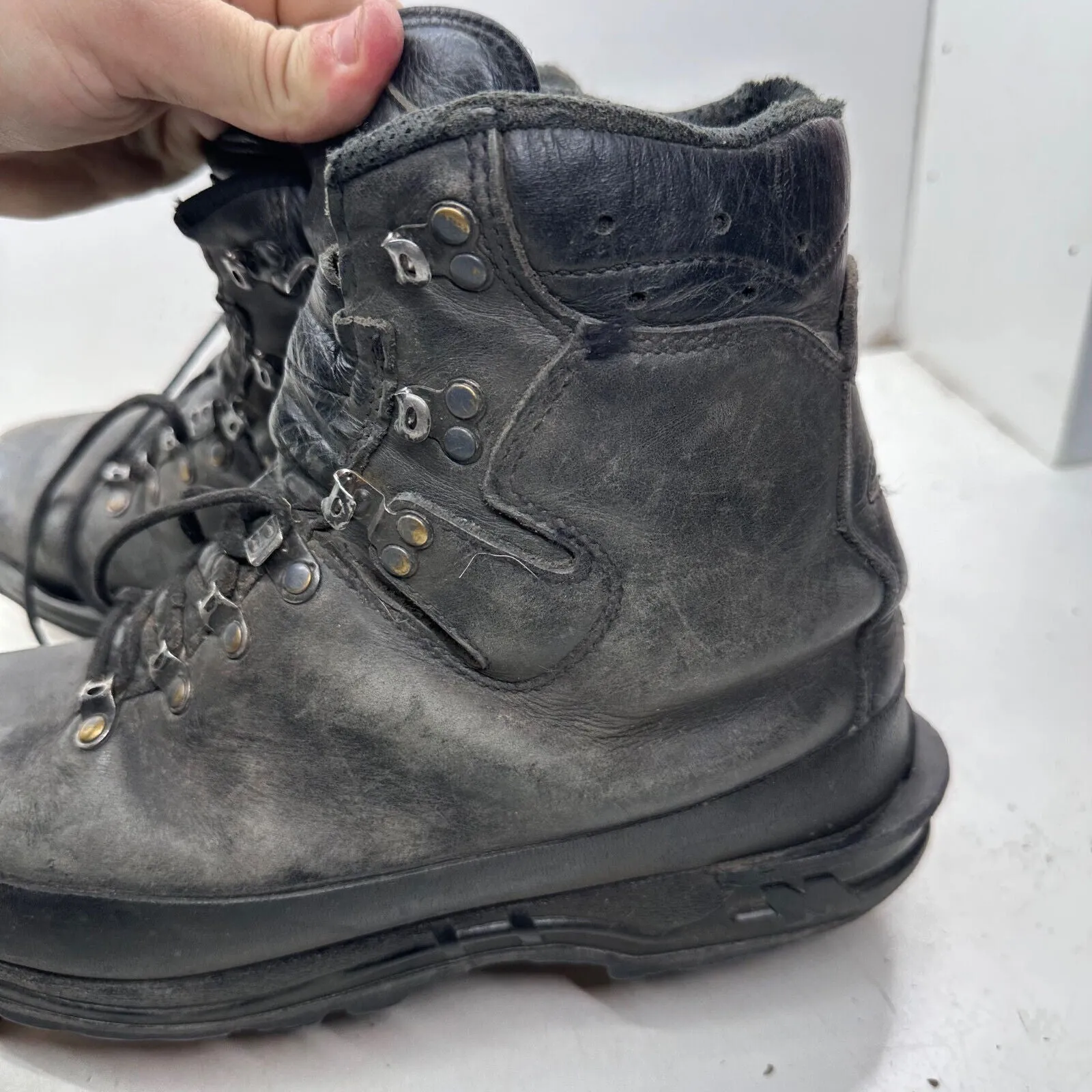German Army Black Leather Army Heavy Duty Combat Boots - Size EU 43 UK 9