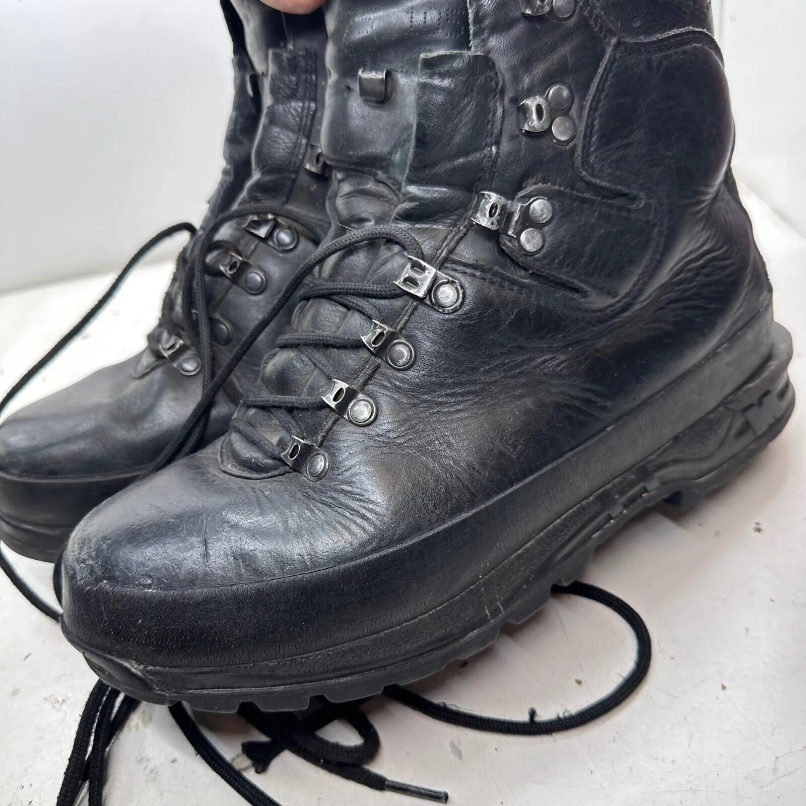 German Army Black Leather Army Heavy Duty Combat Boots - Size EU 43 UK 9