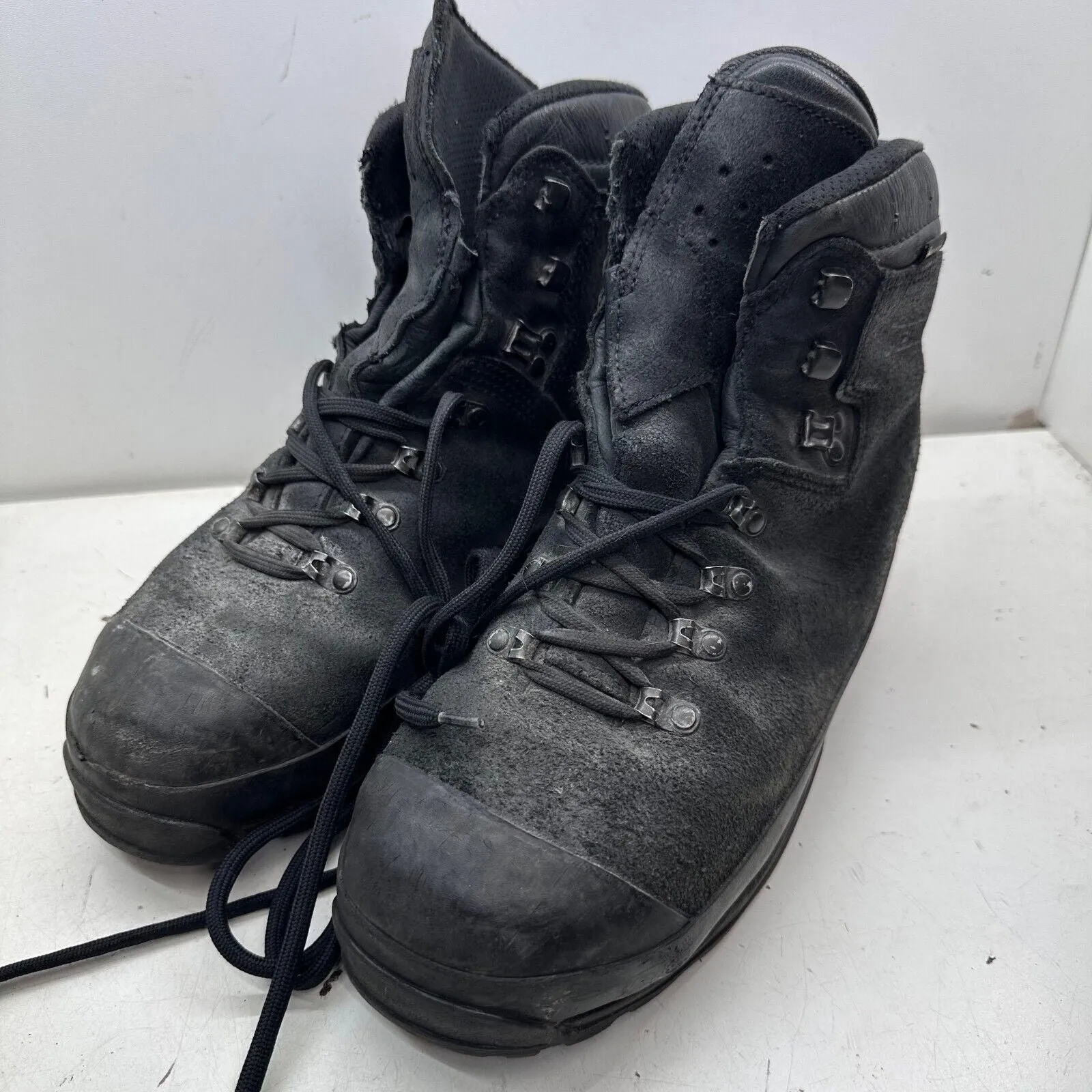 German Army Black Leather Army Heavy Duty Combat Boots - Size EU 43 UK 9
