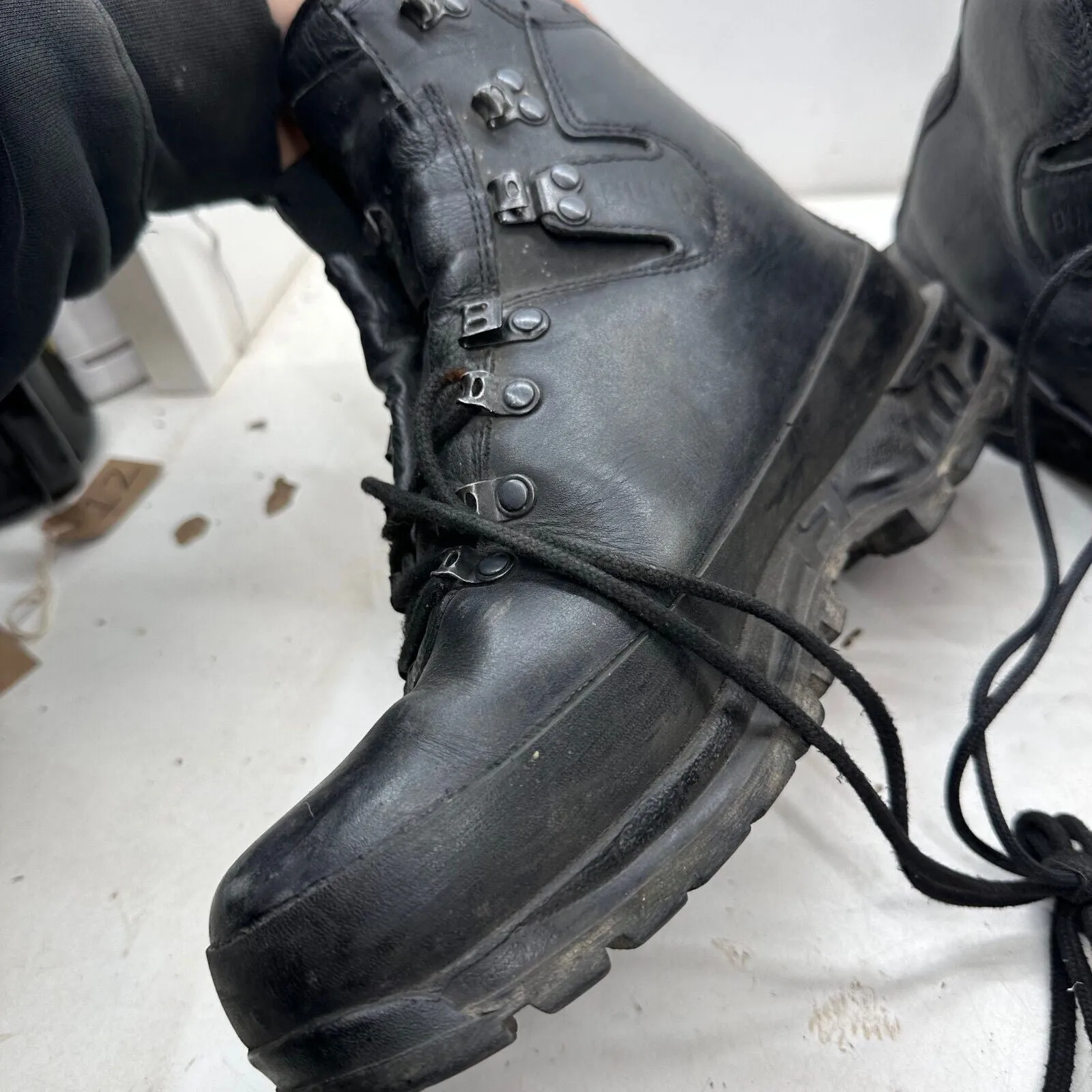German Army Black Leather Army Heavy Duty Combat Boots - Size EU 43 UK 9