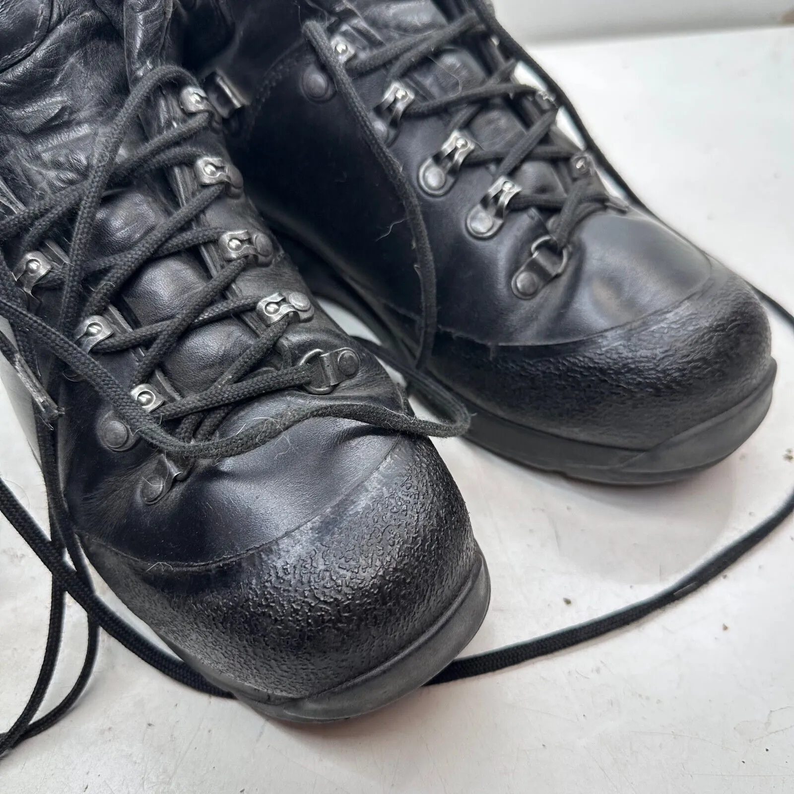German Army Black Leather Army Heavy Duty Combat Boots - Size EU 43 UK 9