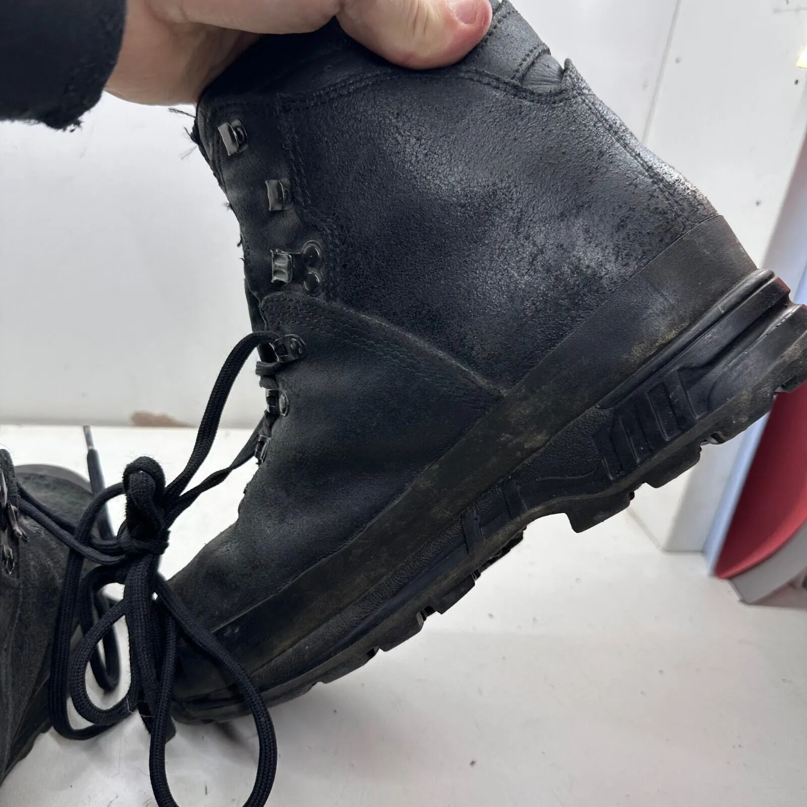 German Army Black Leather Army Heavy Duty Combat Boots - Size EU 43 UK 9