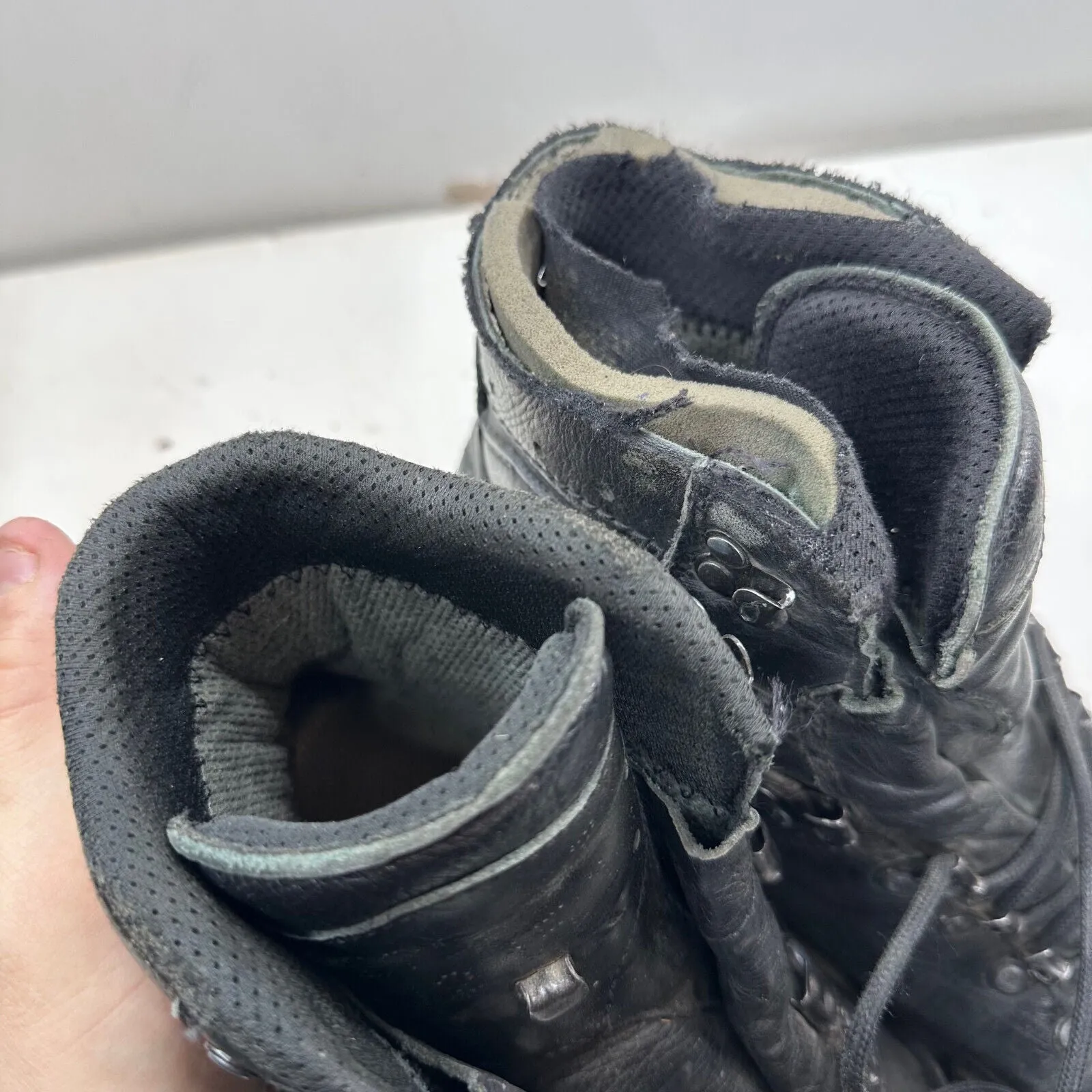 German Army Black Leather Army Heavy Duty Combat Boots - Size EU 43 UK 9