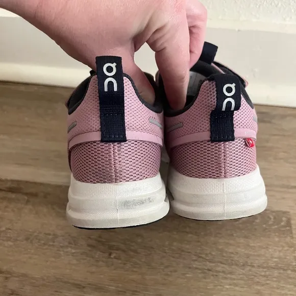 Girls Pink On Cloud Tennis Shoes