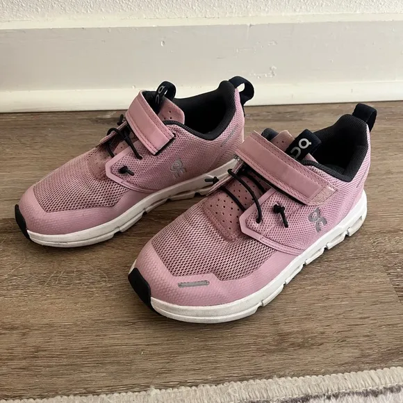 Girls Pink On Cloud Tennis Shoes