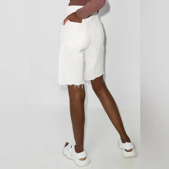 Great Condition AGOLDE 90s Pinch Waist Short in Porcelain Size 27