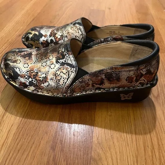 GUC Alegria Debra Metallic Print Leather Clogs Shoes Size 39 or US Size 9