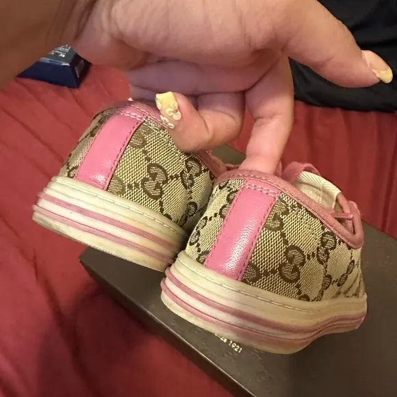 Gucci Canvas w/Pink Shoes