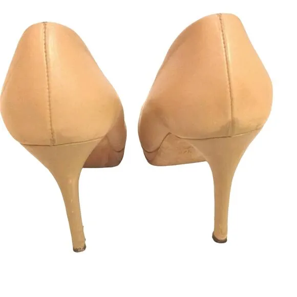 Gucci Horsebit Peep Toe Sz 7.5 Classic Heel Pumps Beige Tan Silver Accent Flaw