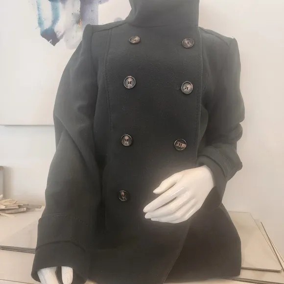 H&amp;M, NWTO BEAUTIFUL Womens size 12, green double breasted high neck collar Coat.