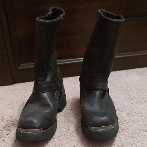 Harley-Davidson Black Mid-Calf Boots with Durable Leather and Heavy-Duty Sole