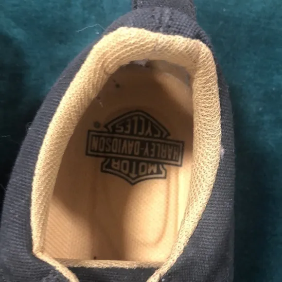 Harley Davidson size‎ 7 men’s/boys black canvas D105