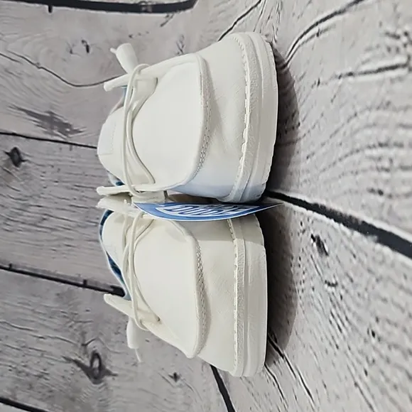 Hey Dude Wendy Women's Silk Moon Slip On Shoes Size 9