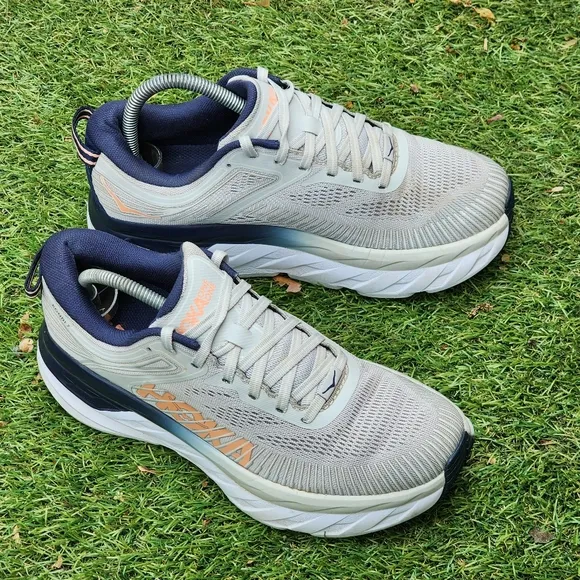 HOKA BONDI 7 - Womens Athletic Shoes - SIZE 7.5