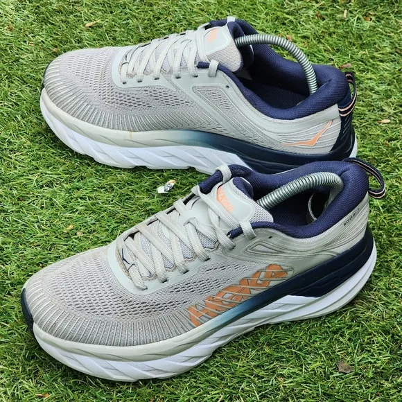 HOKA BONDI 7 - Womens Athletic Shoes - SIZE 7.5