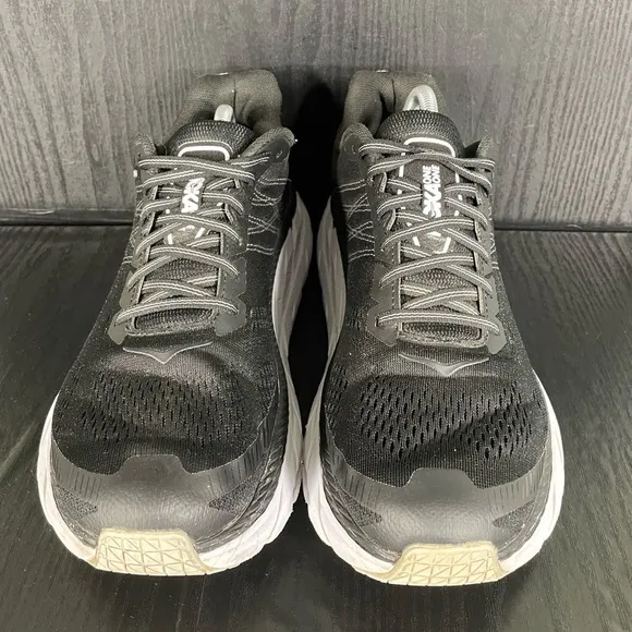 HOKA ONE ONE CLIFTON 6 Men’s size 11.5