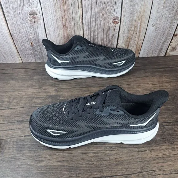Hoka One One Clifton 9 Women's Sz 8.5 B Running Shoes Black White (VGC)