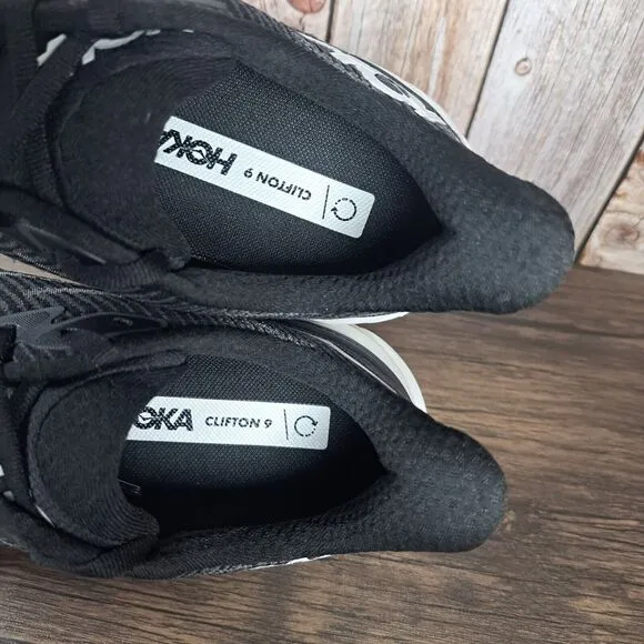 Hoka One One Clifton 9 Women's Sz 8.5 B Running Shoes Black White (VGC)