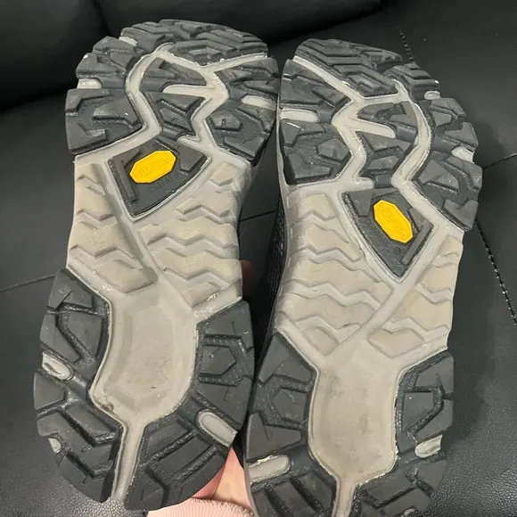 Hoka One One Men’s Sky TOA Hiking Shoes Sz 10 Black Grey Waterproof EUC