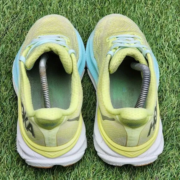 HOKA CLIFTON 9 - Womens Athletic Shoes - SIZE 6.5B ** Need New Insoles **