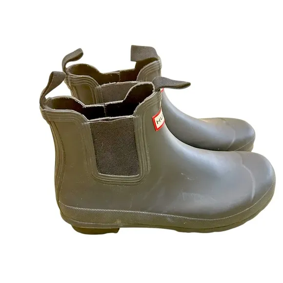 Hunter Black Rubber pull on short original Chelsea Boots size 10