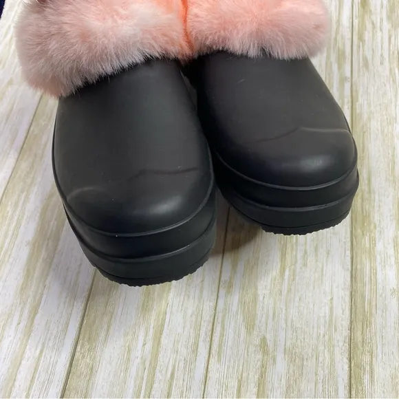 Hunter Play Black Slip On Pink &amp; Blue Faux Fur Clogs