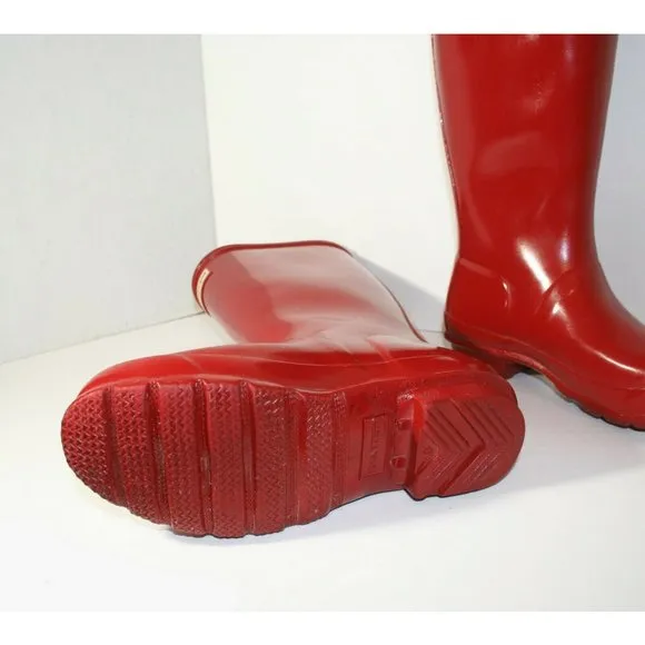 Hunter Red Original Tall Gloss Rain Water Boots SZ: 5 - 6  Youth