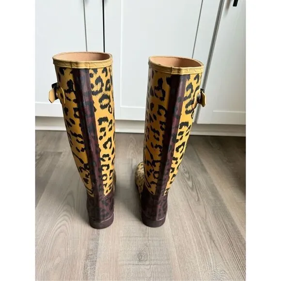 Hunter Refined Tall Leopard Original Rain Boots, US 6 / 37