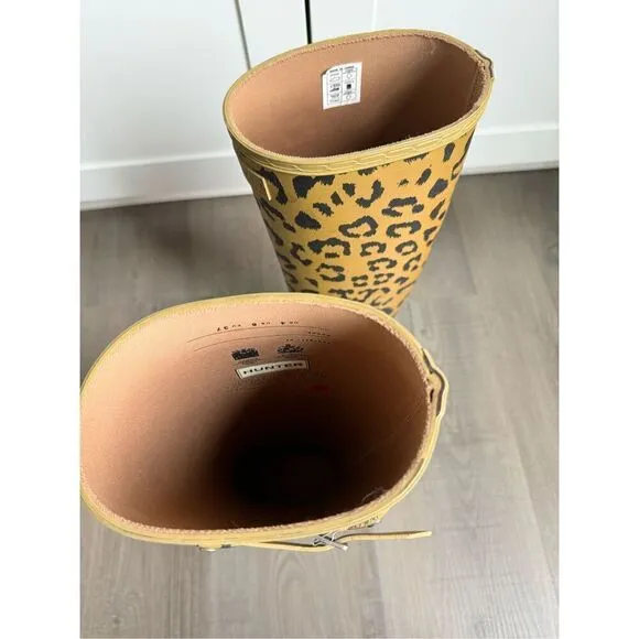 Hunter Refined Tall Leopard Original Rain Boots, US 6 / 37
